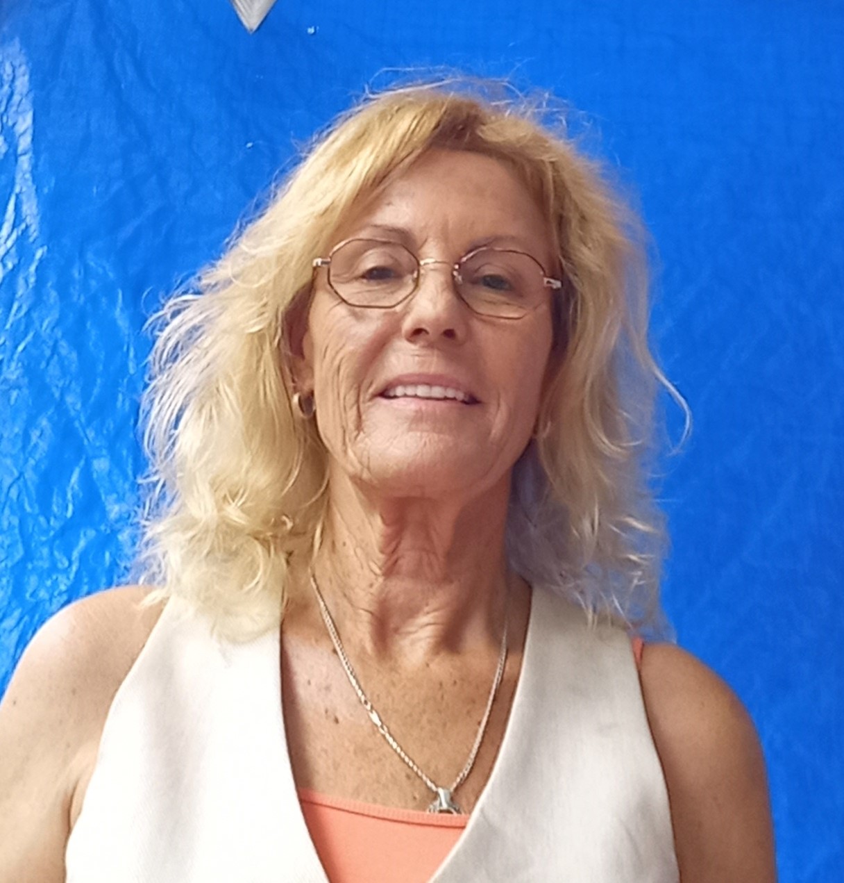 תמונת פורטרט של סימה איפרגאן, מפתחת מערכות AI ויועצת עסקית